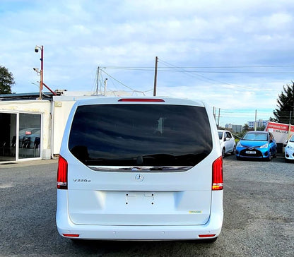 Mercedes Benz V-Class LONG Avantgarde 7 Seats  2,2L