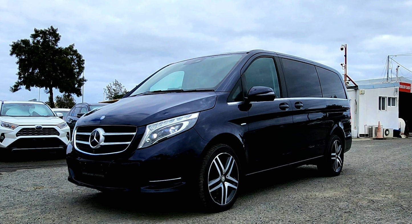 Mercedes Benz V-Class LONG Avantgarde 7 Seats 2,2L