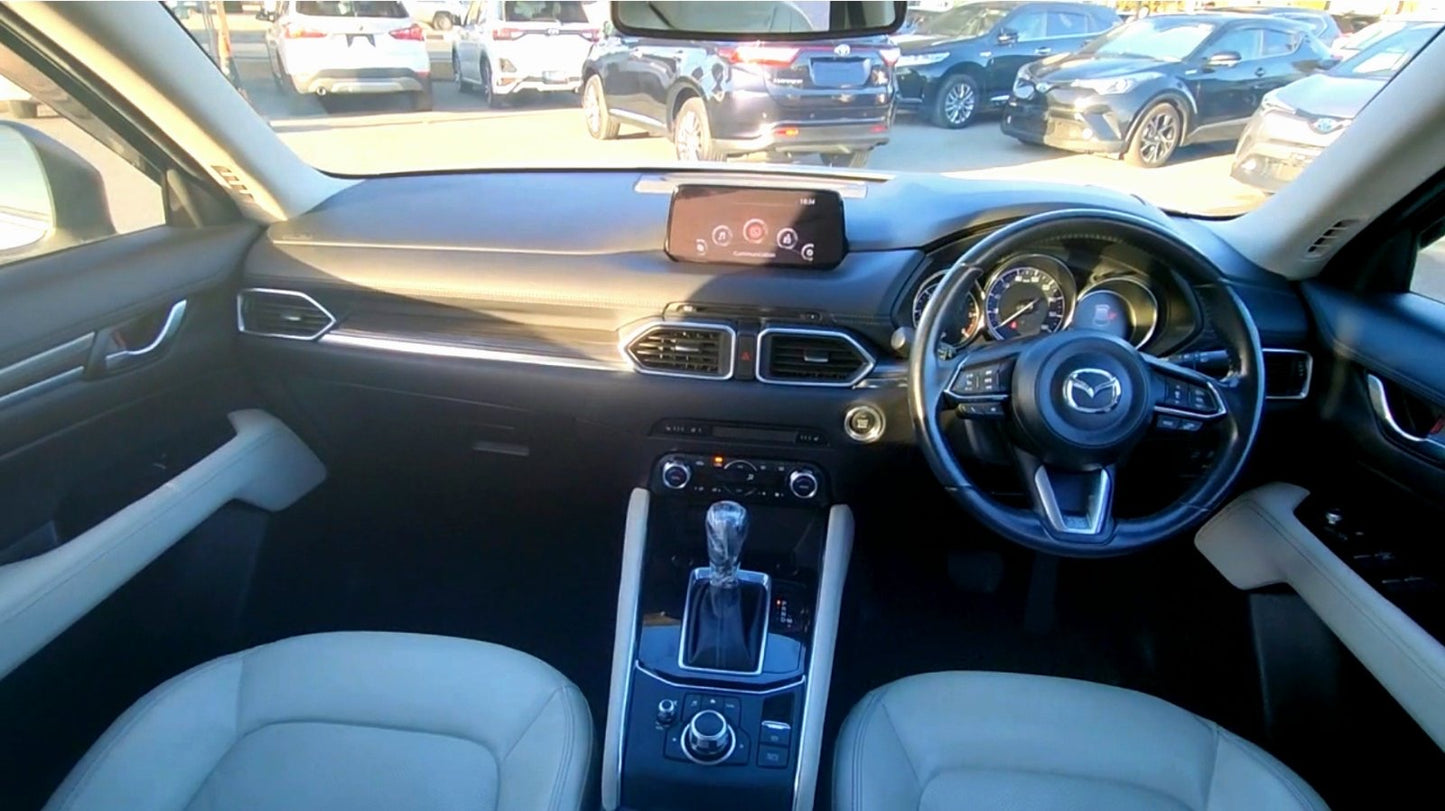 Cx-5, 2.2L (white interior)